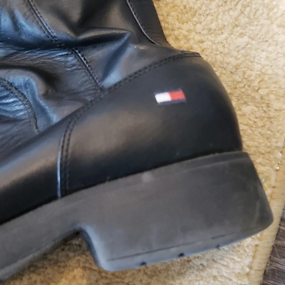 Tommy hilfiger black boots stars